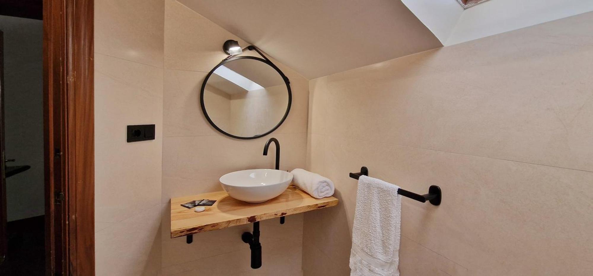 Hotel Cosma House à Hinojedo Chambre photo