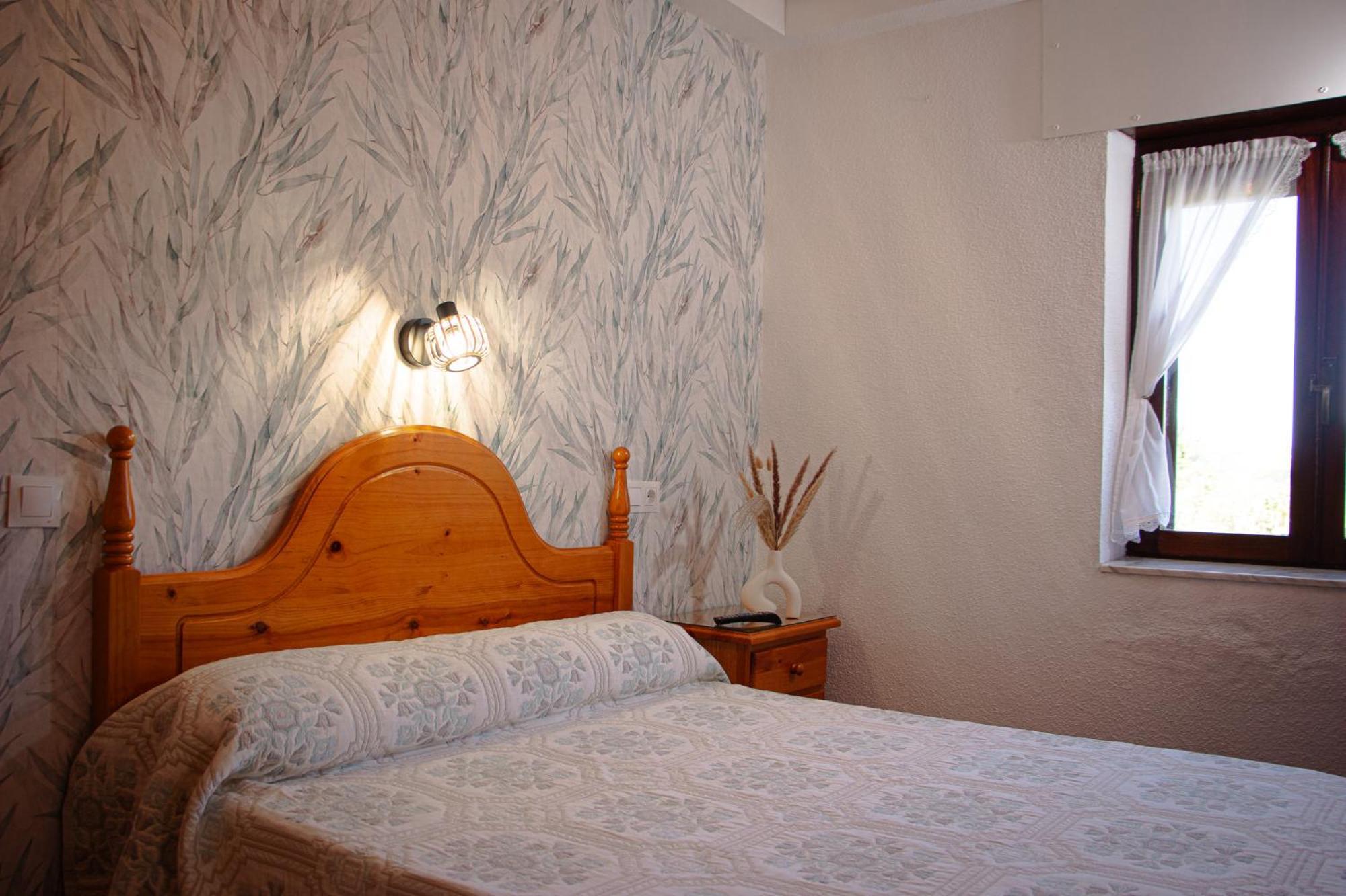 Hotel Cosma House à Hinojedo Extérieur photo
